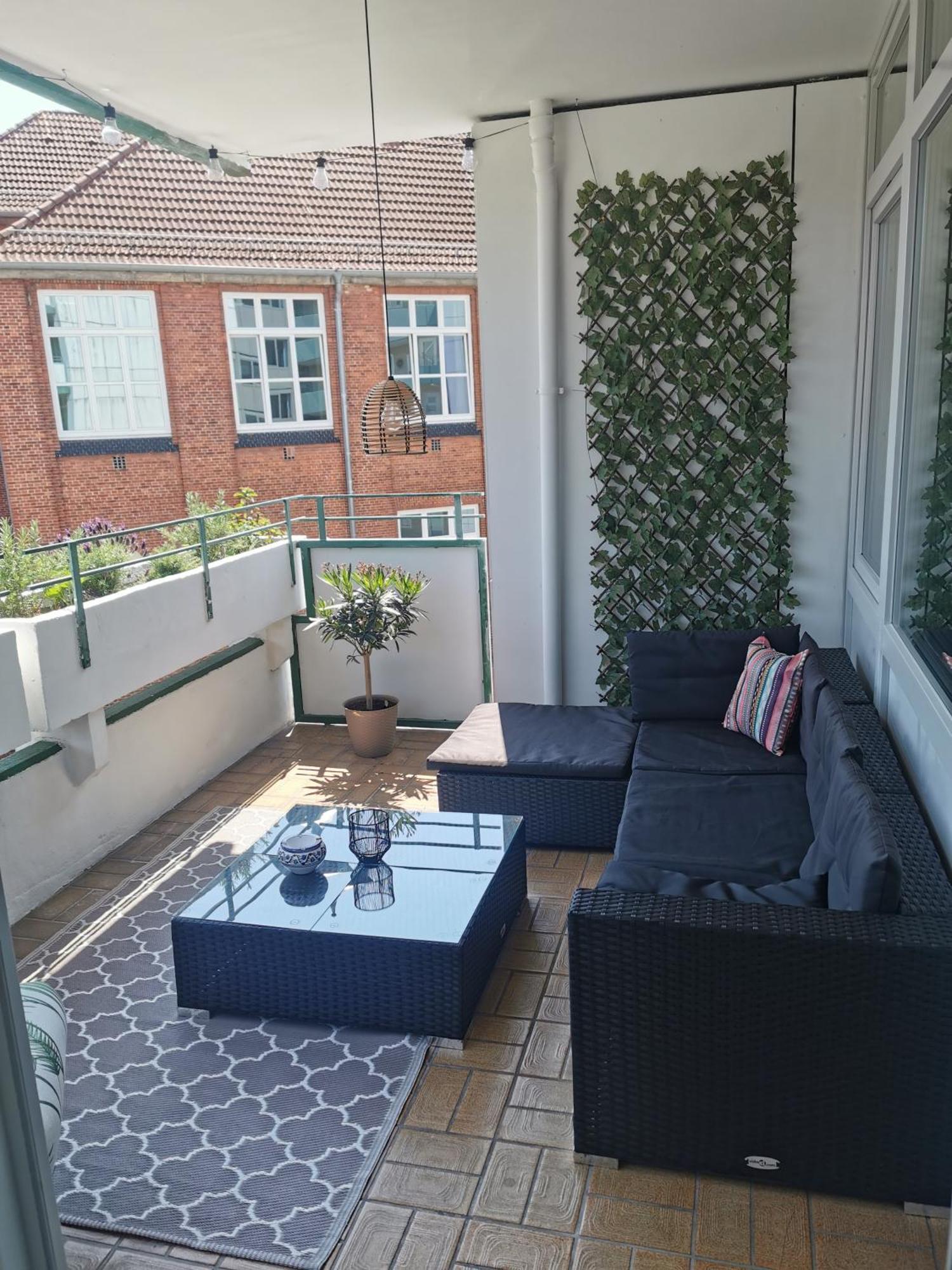 Up Wulkje21 Neu Renovierte Wohnung Mit Pkw Stellplatz Emden Eksteriør bilde